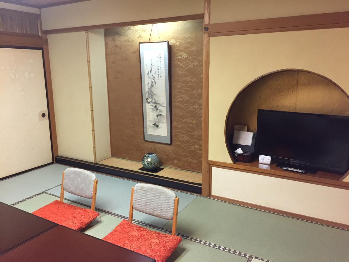 Hotel Yamashiro Onsen Yuzankaku Esterno foto